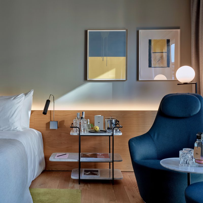SirVictor_Room4085_SteveHerud_LowRes.jpg